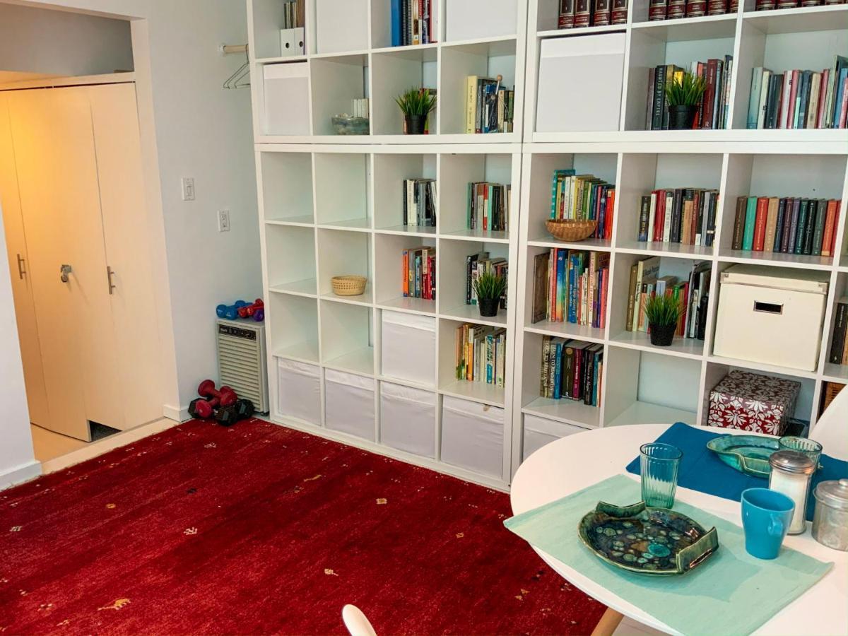 Apartament An Independent Beach Retreat Steps From The Lake And Right In The City Toronto Zewnętrze zdjęcie