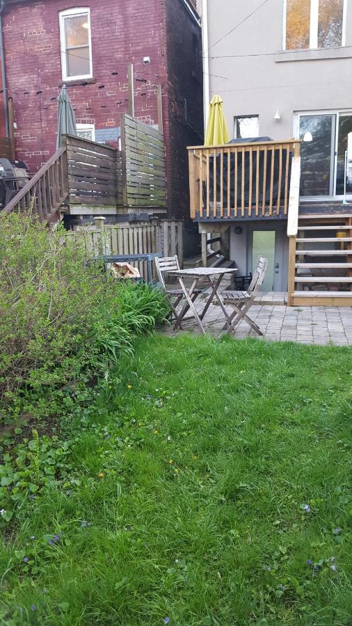 Apartament An Independent Beach Retreat Steps From The Lake And Right In The City Toronto Zewnętrze zdjęcie